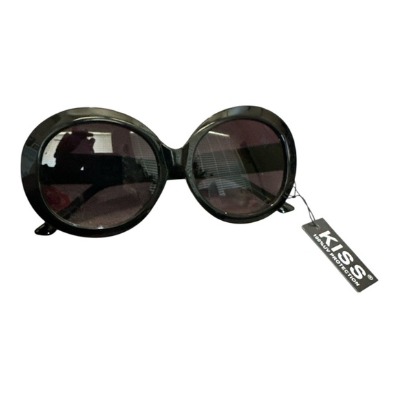 KISS Black Round Sunglasses – 100% UV Protection - Picture 2 of 5